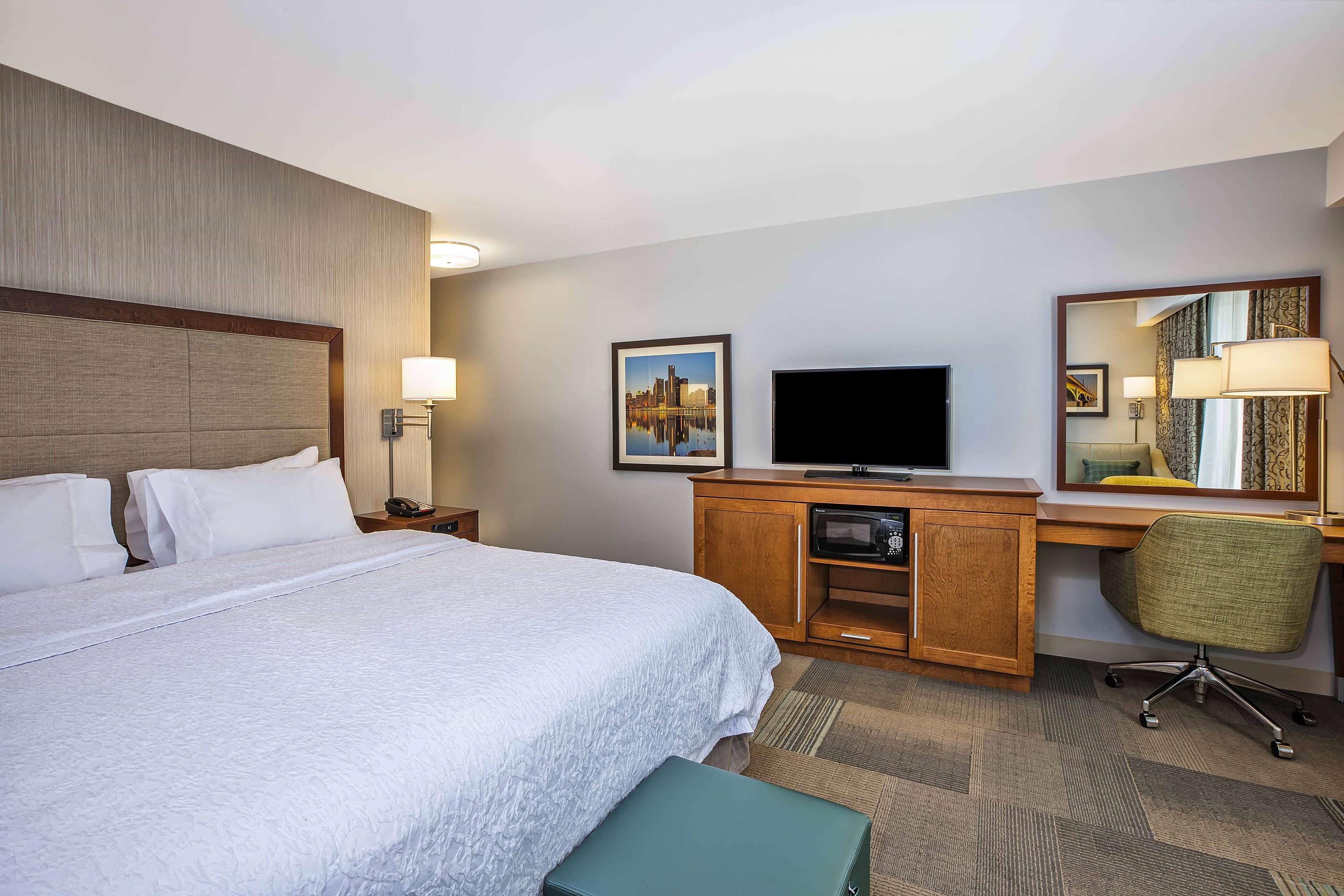 Hampton Inn By Hilton West Bloomfield Novi Farmington Hills Exterior photo
