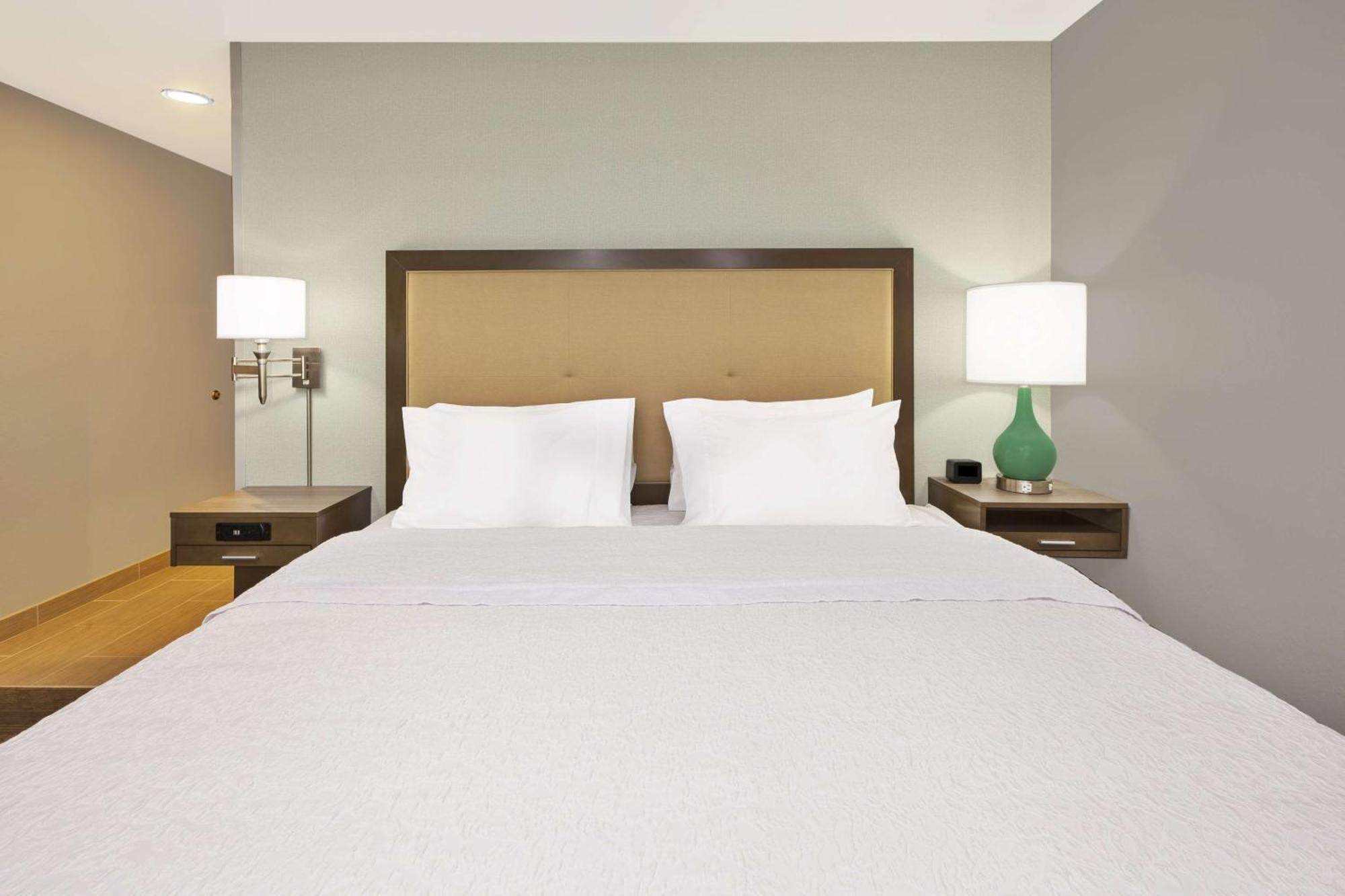 Hampton Inn By Hilton West Bloomfield Novi Farmington Hills Exterior photo