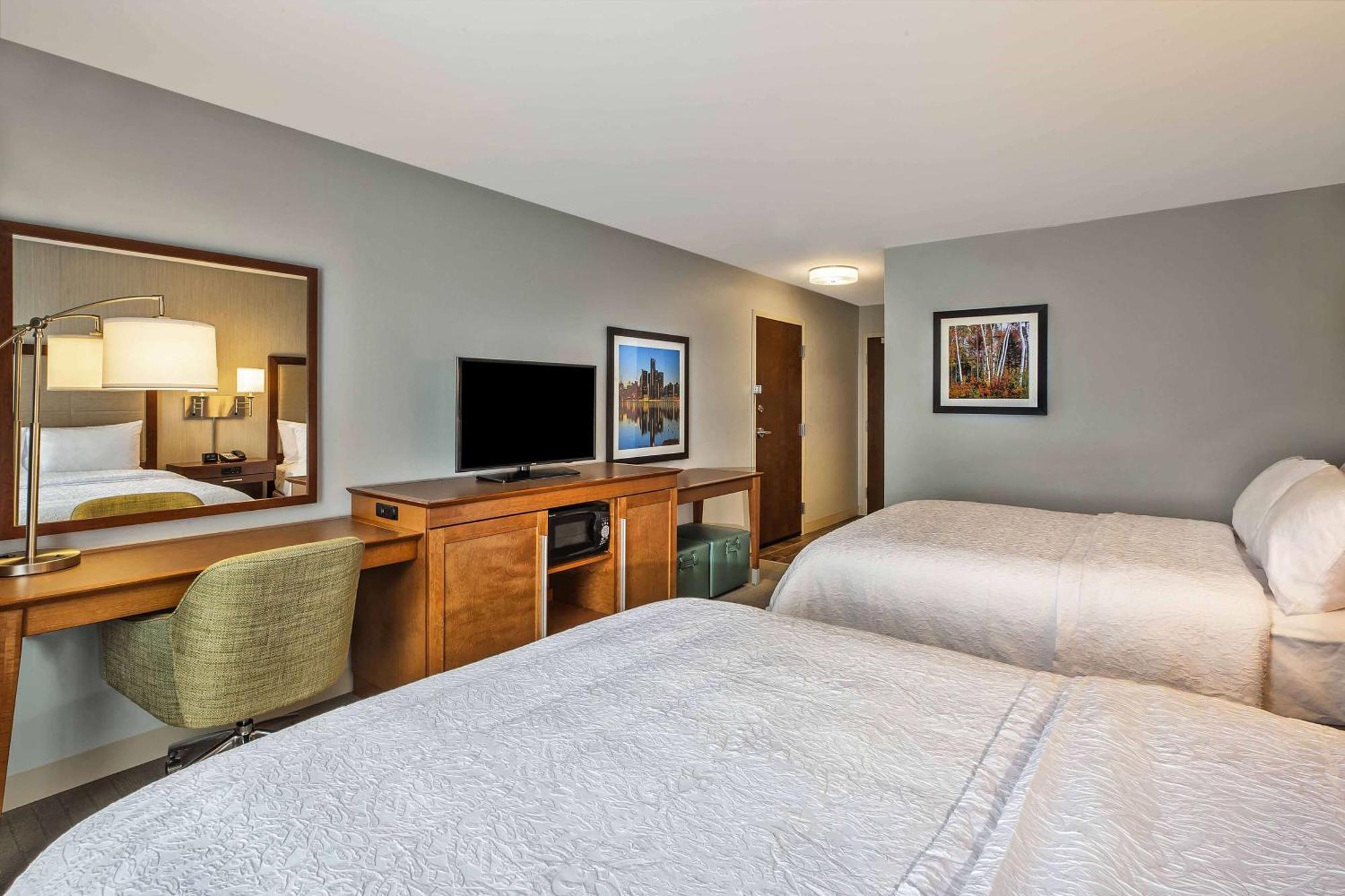 Hampton Inn By Hilton West Bloomfield Novi Farmington Hills Exterior photo
